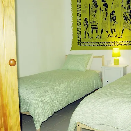 Feriado Apartment *